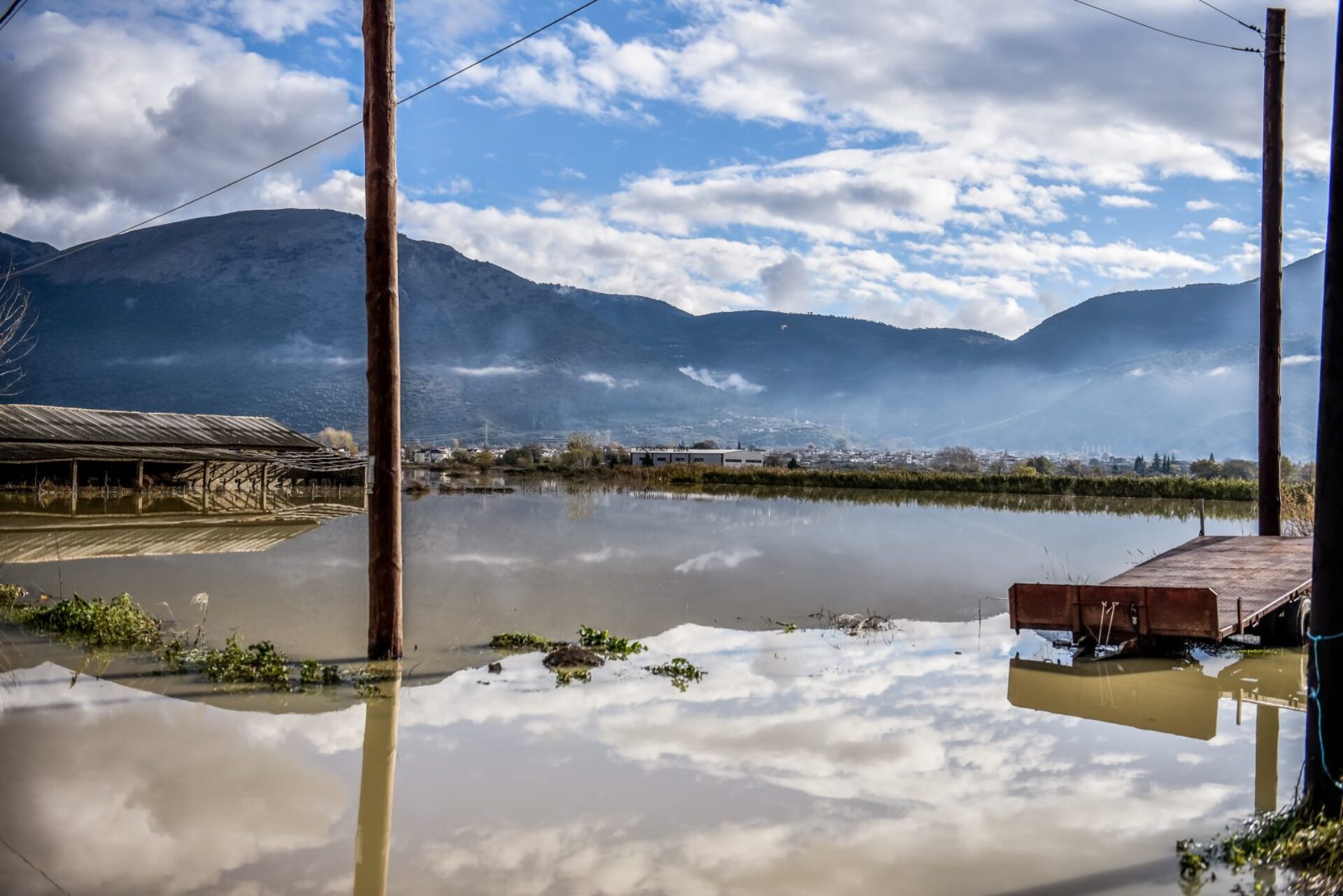 Καιρός: Ακόμα 40 ώρες με ισχυρές βροχές – Η δύσκολη μέρα για την Αττική