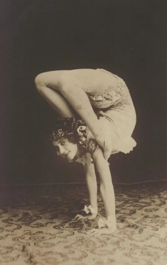 A Collection of Vintage Photos Of Contortionists | FROM THE BYGONE