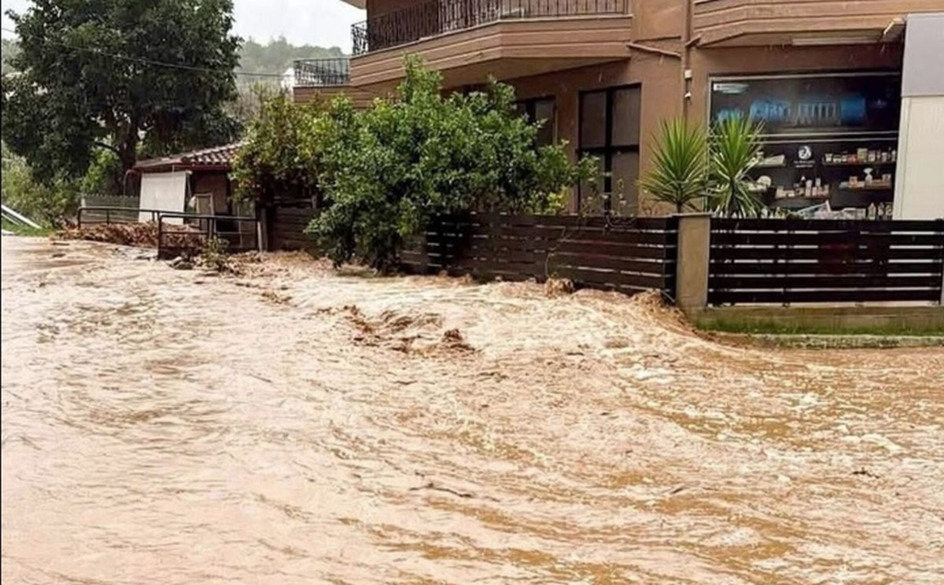 Κακοκαιρία: «Σε τρεις ημέρες ποσότητα νερού 4 μηνών»