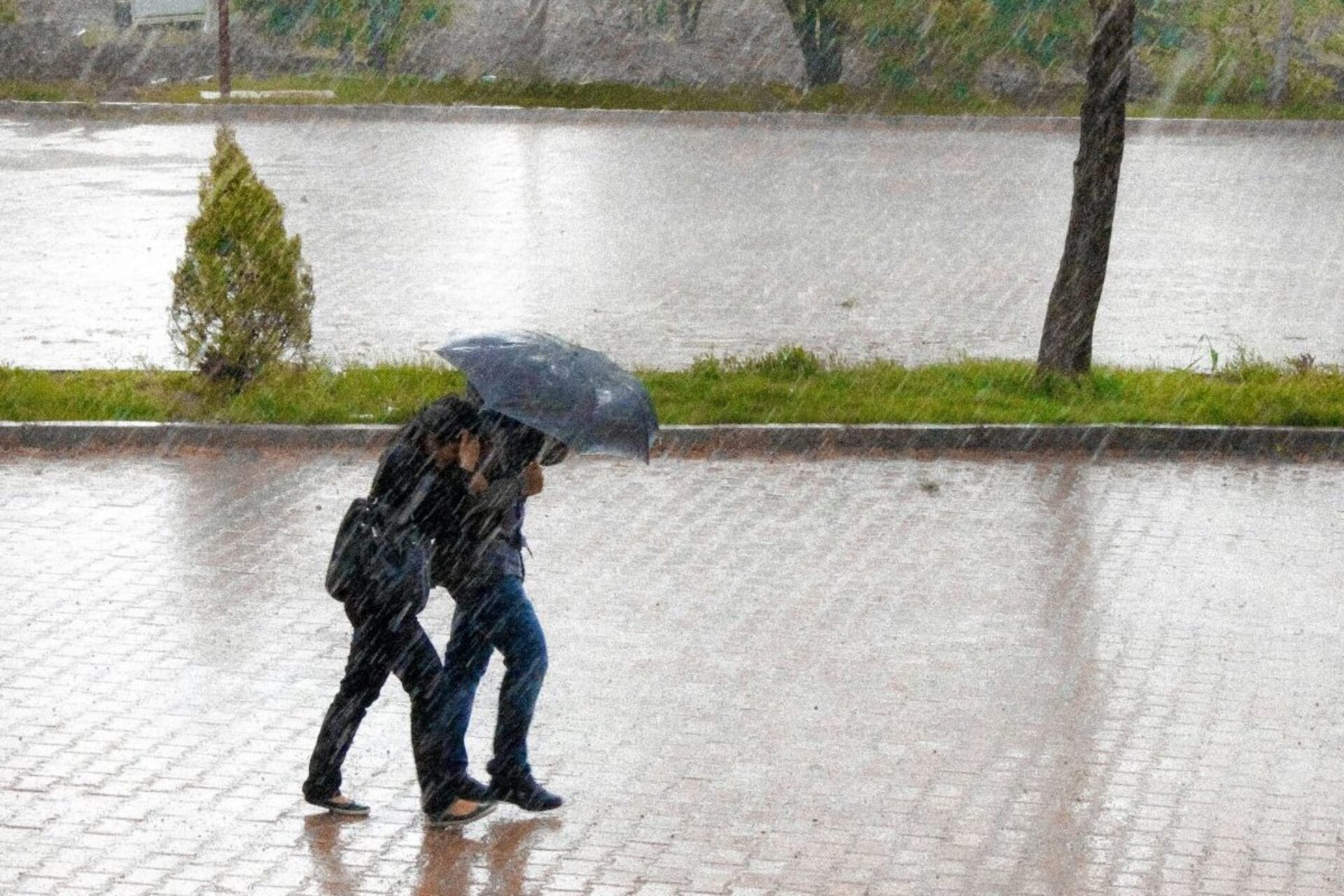 Κακοκαιρία Adel: «Δυναμώνουν ώρα με την ώρα οι  βροχές» – Η προειδοποίηση Τσατραφύλλια