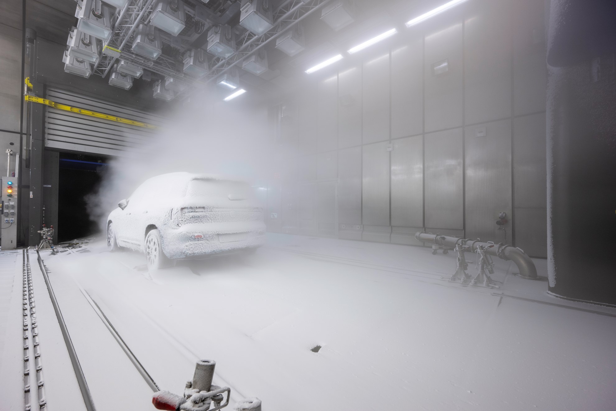 4-mercedes-benz-glb-xioni