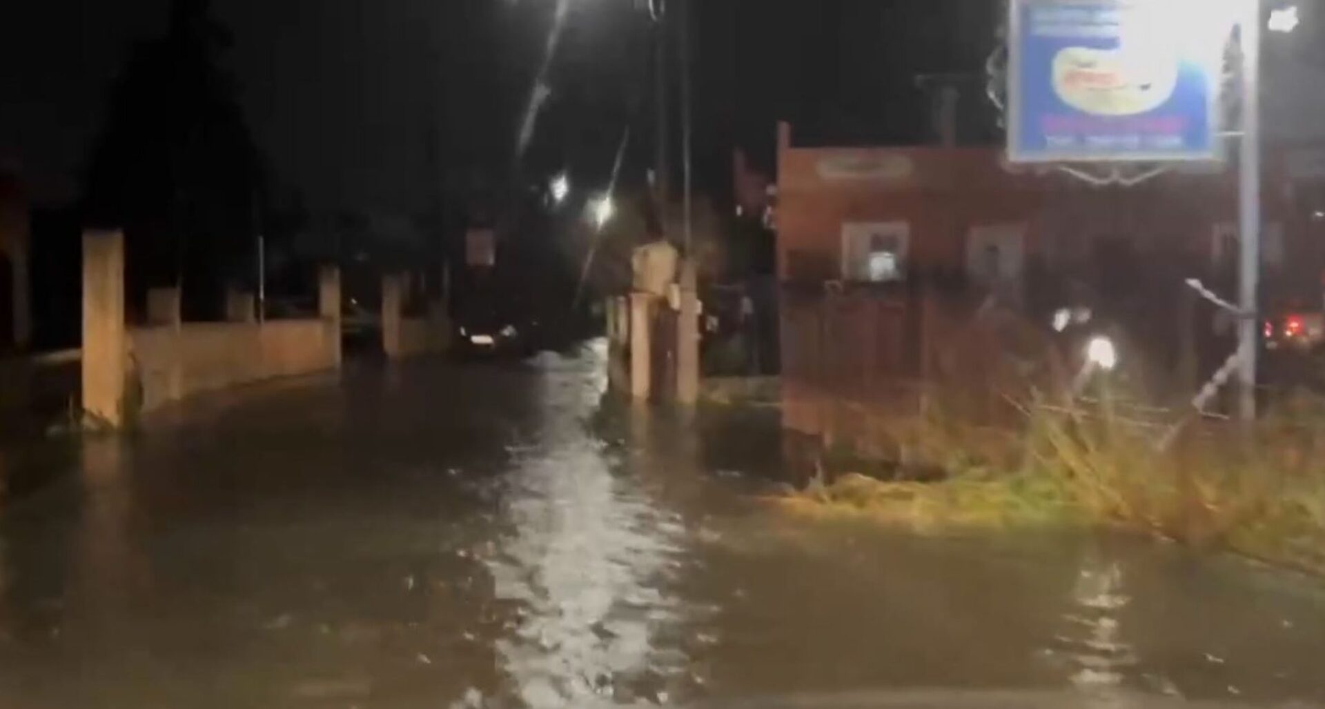 Η Adel σάρωσε Κέρκυρα, Αιτωλοακαρνανία, κλειστά σχολεία