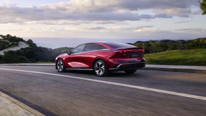 https://ellada.press/wp-content/uploads/2025/11/1764373823_216_Ήρθε-στην-Ελλάδα-το-ασφαλέστερο-Mazda-που-φτιάχτηκε-ποτέ-–.jpg