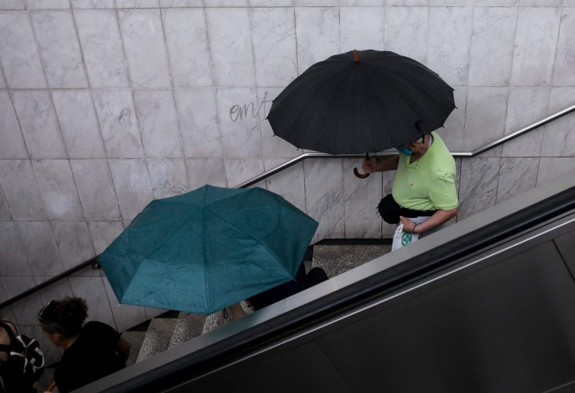 Αλλάζει ραγδαία ο καιρός: Χειμερινή παρένθεση και μετά σοβαρή πανελλαδική κακοκαιρία