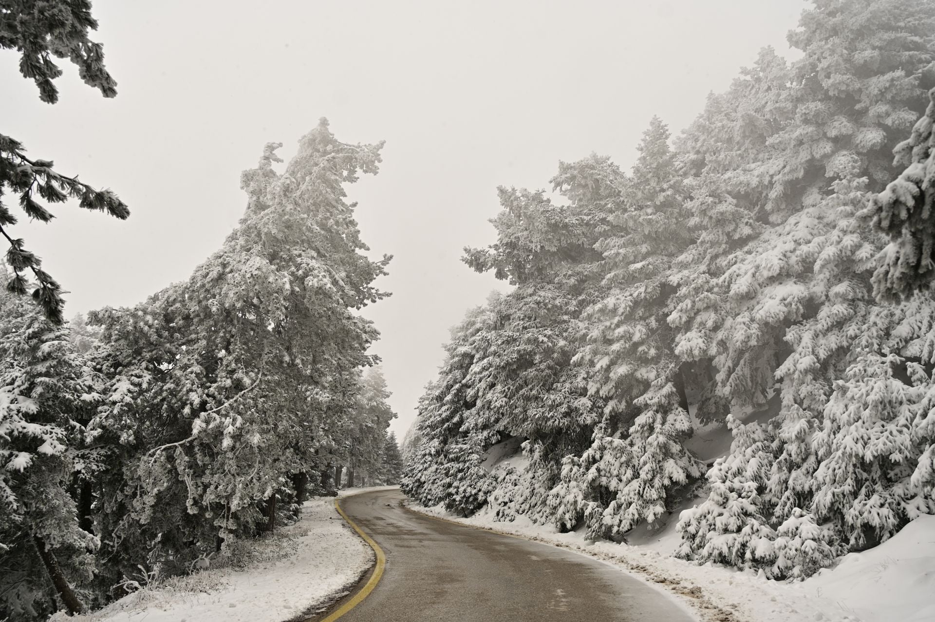 &Mu;&epsilon; &chi;&iota;ό&nu;&iota; &mu;&pi;&alpha;ί&nu;&epsilon;&iota; &eta; &nu;έ&alpha; &chi;&rho;&omicron;&nu;&iota;ά &ndash; &Delta;&epsilon;ί&tau;&epsilon; &sigma;&tau;&omicron;&nu; &chi;ά&rho;&tau;&eta; &tau;&iota; έ&rho;&chi;&epsilon;&tau;&alpha;&iota; &sigma;&tau;&eta;&nu; &Alpha;&tau;&tau;&iota;&kappa;ή