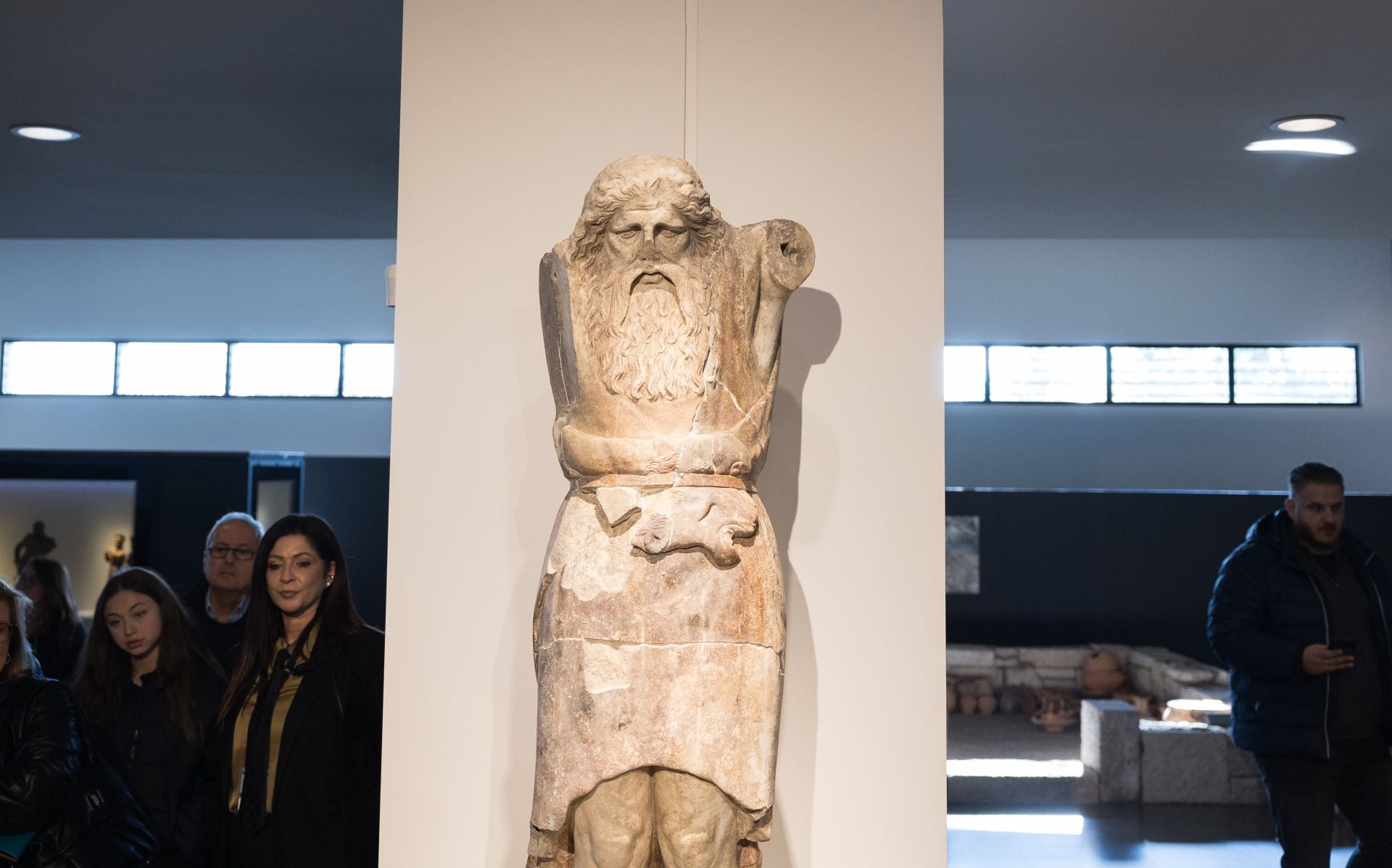 Ά&nu;&omicron;&iota;&xi;&epsilon; &gamma;&iota;&alpha; &tau;&omicron; &kappa;&omicron;&iota;&nu;ό &tau;&omicron; &Alpha;&nu;ά&kappa;&tau;&omicron;&rho;&omicron; &tau;&eta;&sigmaf; &Pi;έ&lambda;&lambda;&alpha;&sigmaf; &ndash; &Epsilon;&kappa;&epsilon;ί &gamma;&epsilon;&nu;&nu;ή&theta;&eta;&kappa;&epsilon; &kappa;&alpha;&iota; &mu;&epsilon;&gamma;ά&lambda;&omega;&sigma;&epsilon; &omicron; &Mu;έ&gamma;&alpha;&sigmaf; &Alpha;&lambda;έ&xi;&alpha;&nu;&delta;&rho;&omicron;&sigmaf;