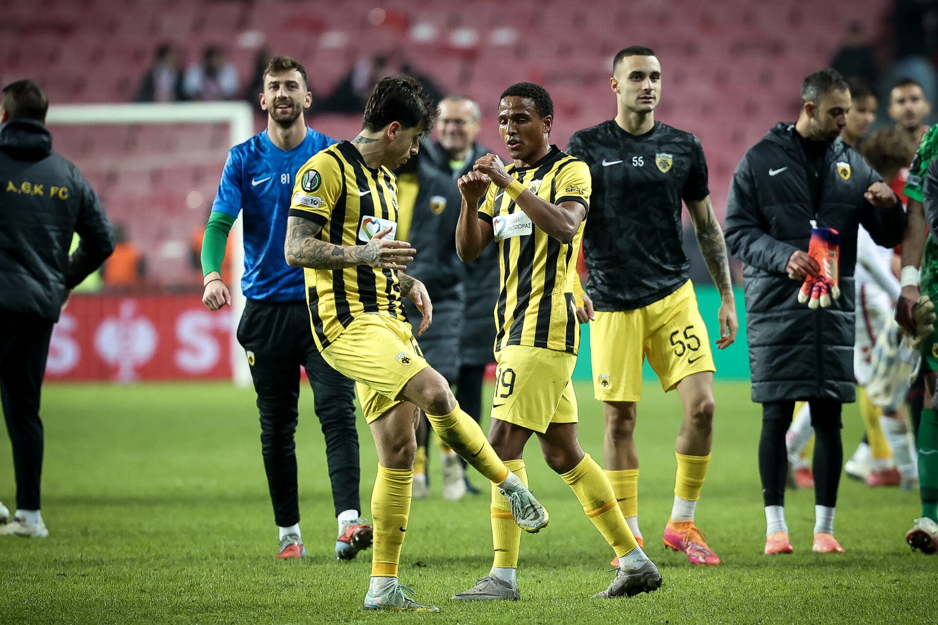 Conference League: Η θέση της ΑΕΚ στη βαθμολογία – Που βρίσκονται ΑΕΚ Λάρνακας και Ομόνοια