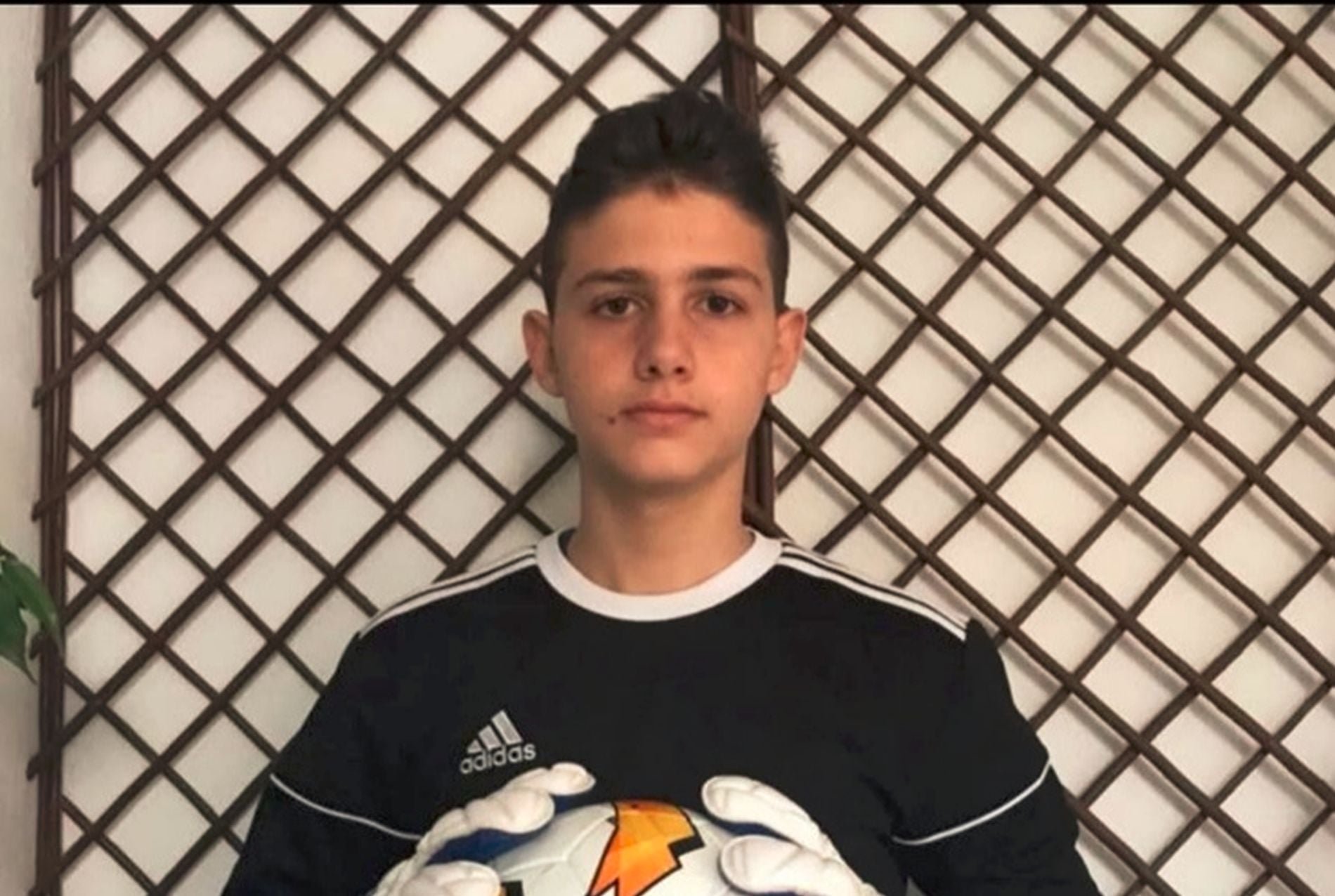 &Pi;έ&theta;&alpha;&nu;&epsilon; &omicron; 18&chi;&rho;&omicron;&nu;&omicron;&sigmaf; &tau;&epsilon;&rho;&mu;&alpha;&tau;&omicron;&phi;ύ&lambda;&alpha;&kappa;&alpha;&sigmaf; &Beta;&epsilon;&lambda;&iota;&sigma;&sigma;ά&rho;&iota;&omicron;&sigmaf; &Zeta;&alpha;&phi;&epsilon;&iota;&rho;&omicron;ύ&lambda;&eta;&sigmaf;: &Epsilon;ί&chi;&epsilon; &pi;&alpha;&rho;&alpha;&sigma;&upsilon;&rho;&theta;&epsilon;ί &alpha;&pi;ό &delta;&iota;&epsilon;&rho;&chi;ό&mu;&epsilon;&nu;&omicron; ό&chi;&eta;&mu;&alpha;