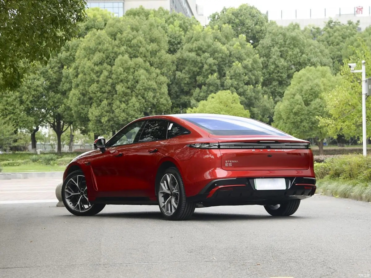 exeed-star-era-es-piso