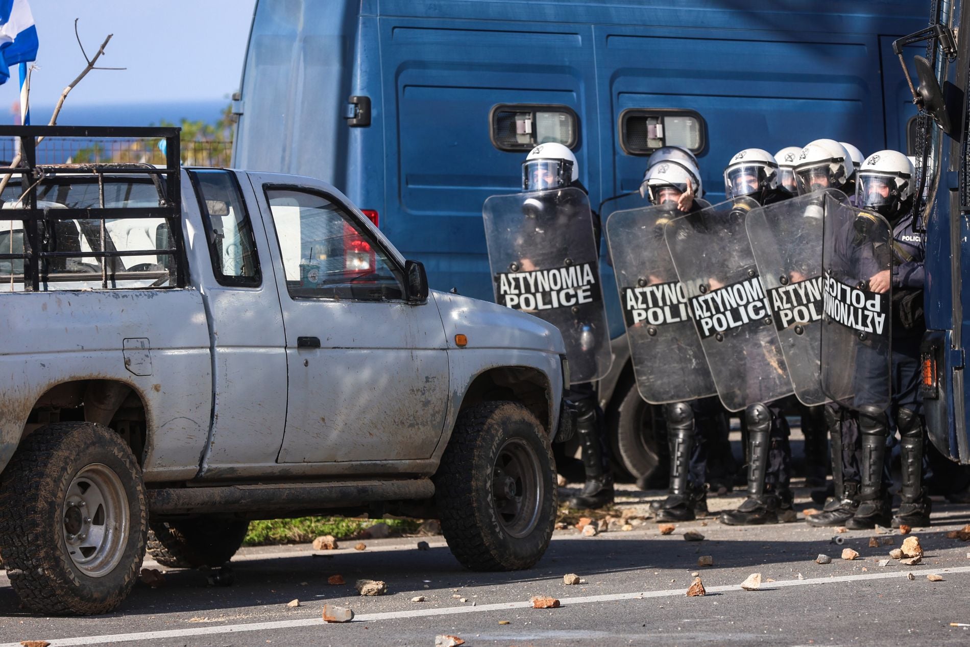 Κρήτη: Πανικός στην ΕΛΑΣ λόγω αγροτών και… Ισραηλινών – «Κατεβαίνουν» ΜΑΤ από την Αθήνα
