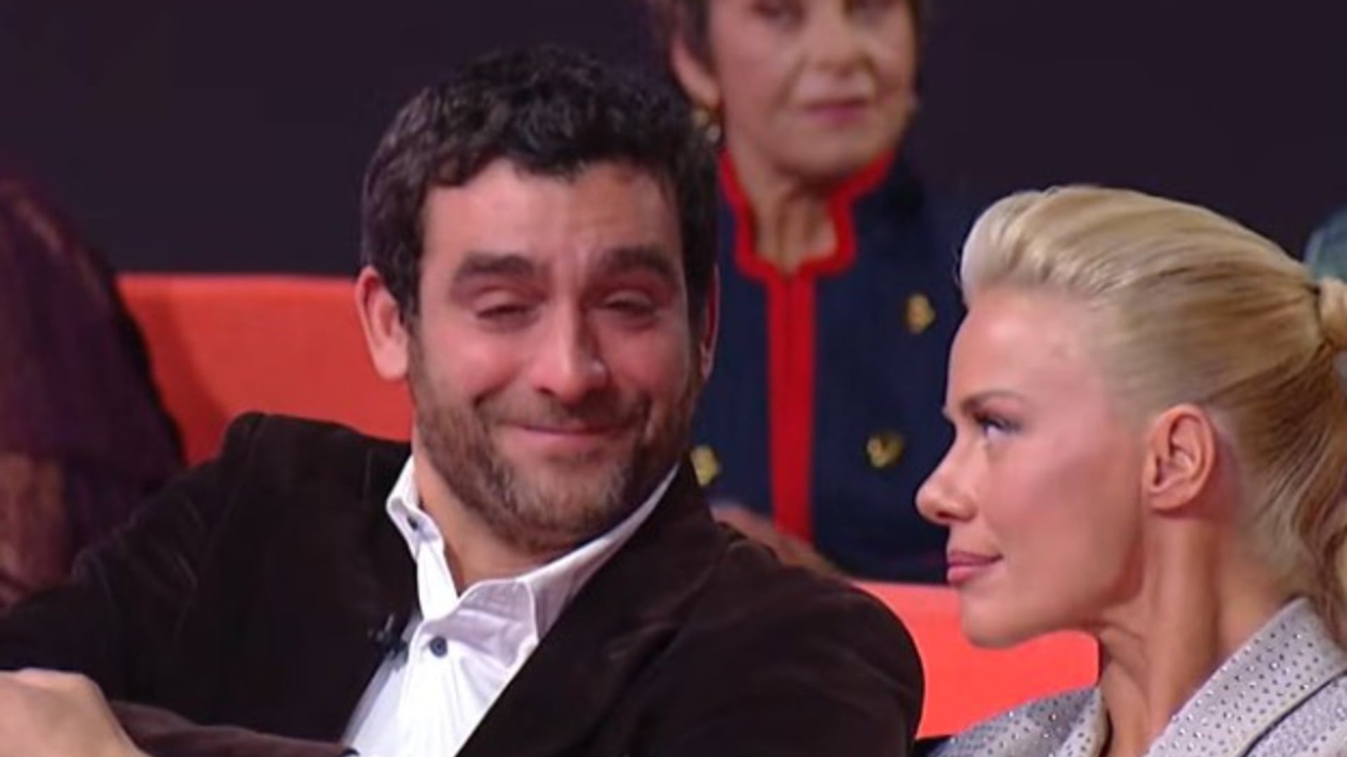 &Omicron; &kappa;&alpha;&kappa;ό&sigmaf; &tau;&omicron;&upsilon; &laquo;&Pi;&alpha;&rho;ά &pi;&epsilon;&nu;&tau;έ&raquo; &pi;&lambda;ά&nu;&tau;&alpha;&xi;&epsilon; &sigma;&tau;&omicron; &kappa;&lambda;ά&mu;&alpha; &sigma;&tau;&omicron; reunion