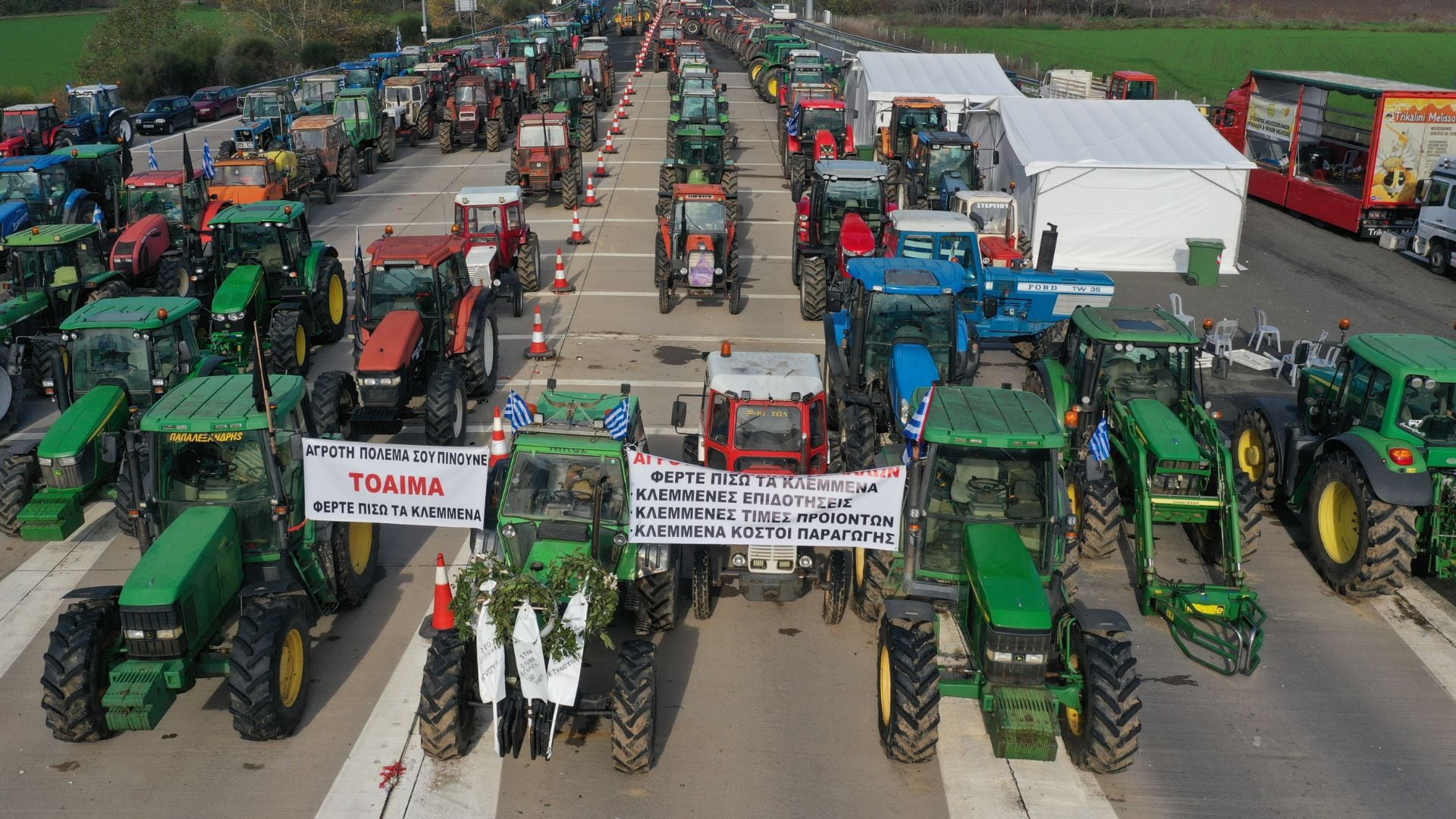 Αγρότες: Διχασμένη η Ελλάδα για τα μπλόκα – Τι έδειξε δημοσκόπηση του Newsbreak 