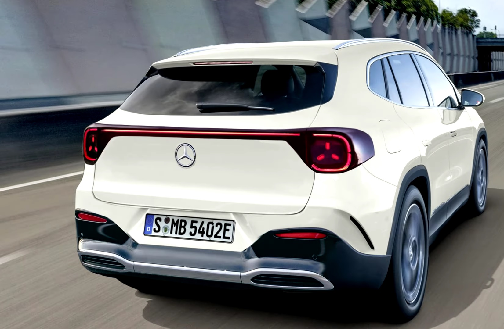 2-mercedes-benz-gla-2027