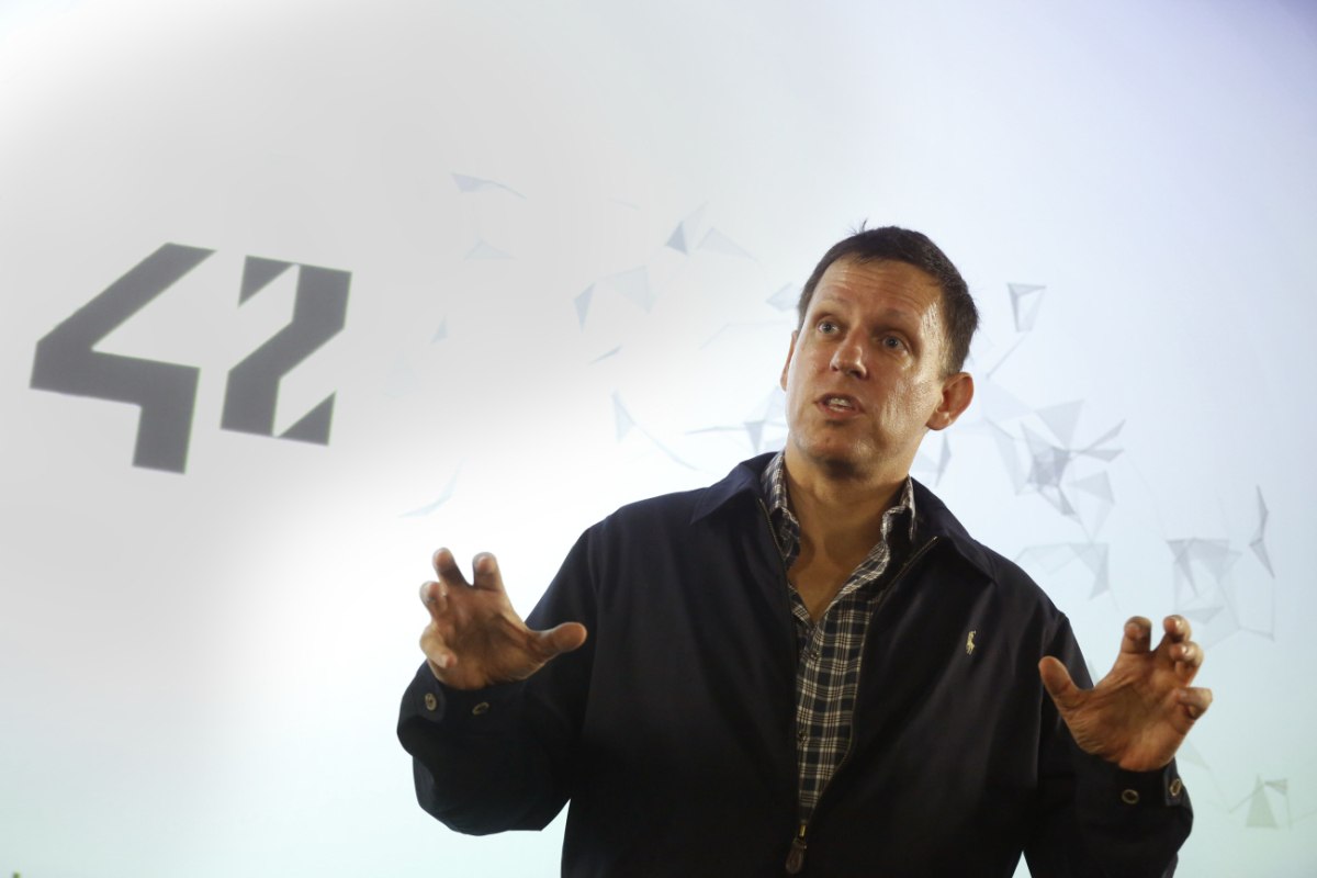 O Πίτερ Τιλ, συνιδρυτής του PayPal και της Palantir, έχει χρηματοδοτήσει προγράμματα κερδοσκοπικών πόλεων (Reyters)