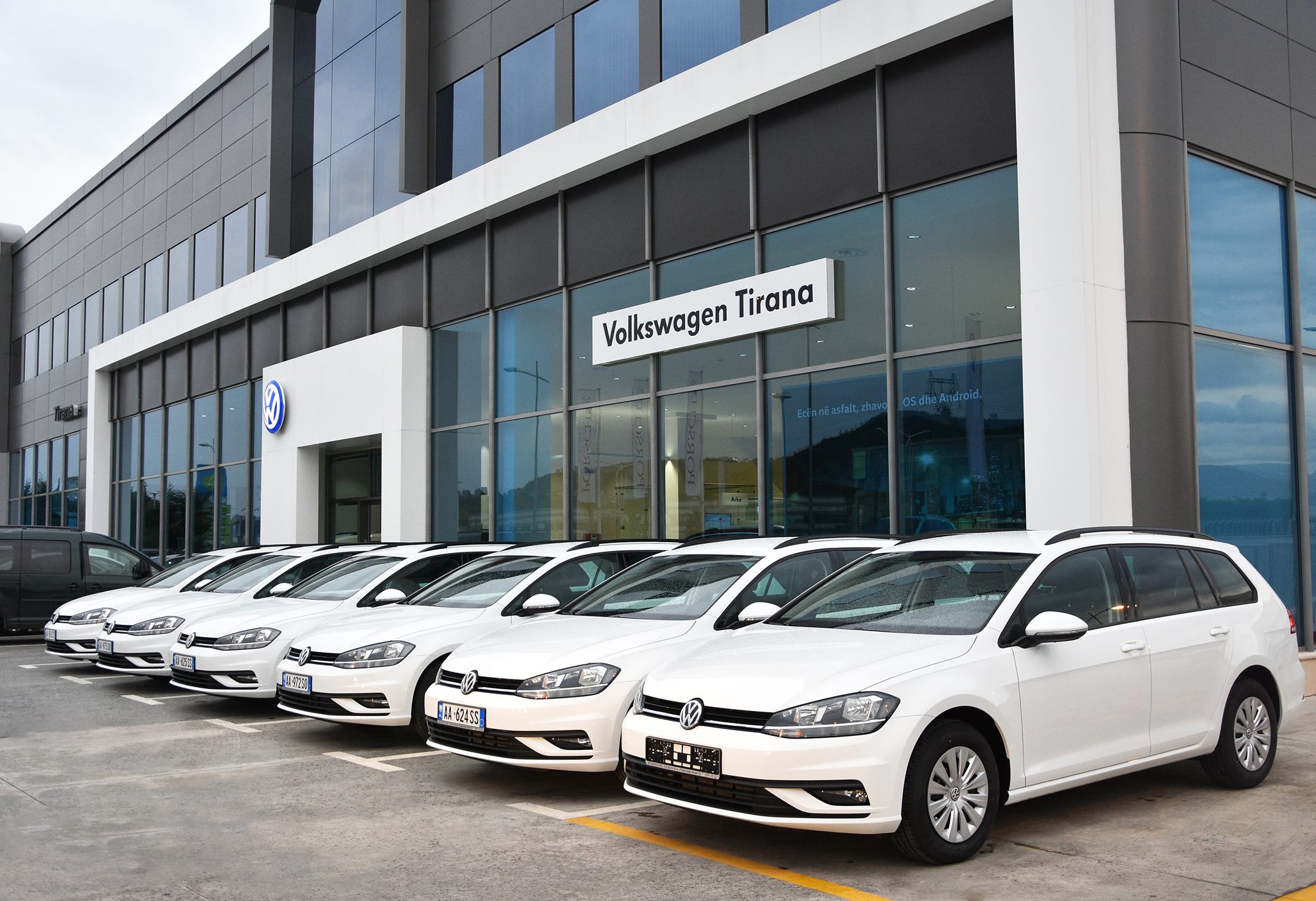 volkswagen-tirana-albania-alvania-ekthesi-katastima-antiprosopia