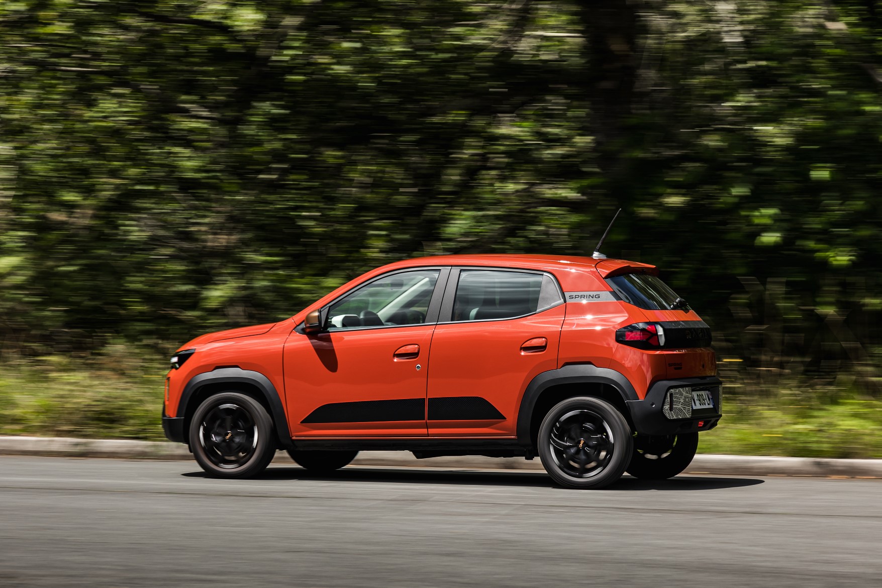 2-dacia-spring-facelift