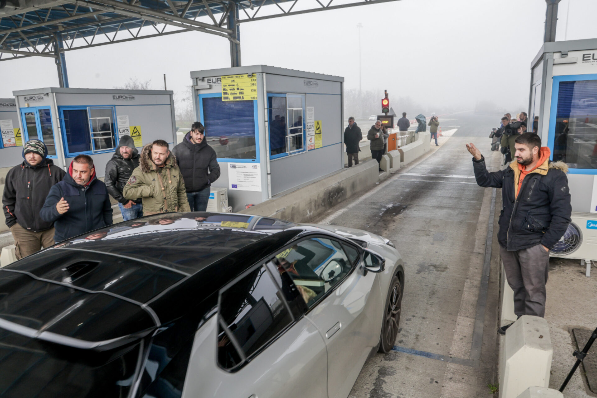 5 το πρωί: Σκληρή κόντρα αγροτών και κυβέρνησης – Ελεγχος ΑΑΔΕ στον Σύλλογο Τεμπών – Συνομιλίες Πούτιν με Μακρόν