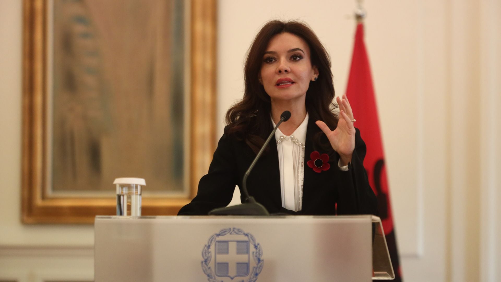 &Zeta;ή&tau;&eta;&mu;&alpha; &pi;&epsilon;&rho;&iota;&omicron;&upsilon;&sigma;&iota;ώ&nu; &tau;&omega;&nu; &Tau;&sigma;ά&mu;&eta;&delta;&omega;&nu; έ&theta;&epsilon;&sigma;&epsilon; &eta; &Alpha;&lambda;&beta;&alpha;&nu;ί&delta;&alpha; &Upsilon;&Pi;&Epsilon;&Xi; &epsilon;&nu; &Alpha;&theta;ή&nu;&alpha;&iota;&sigmaf;