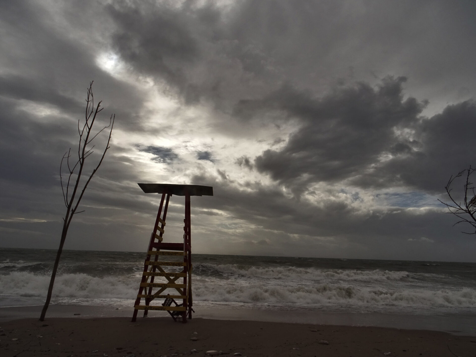 Τσατραφύλλιας: «Σκληρό καρύδι ο αντικυκλώνας…»