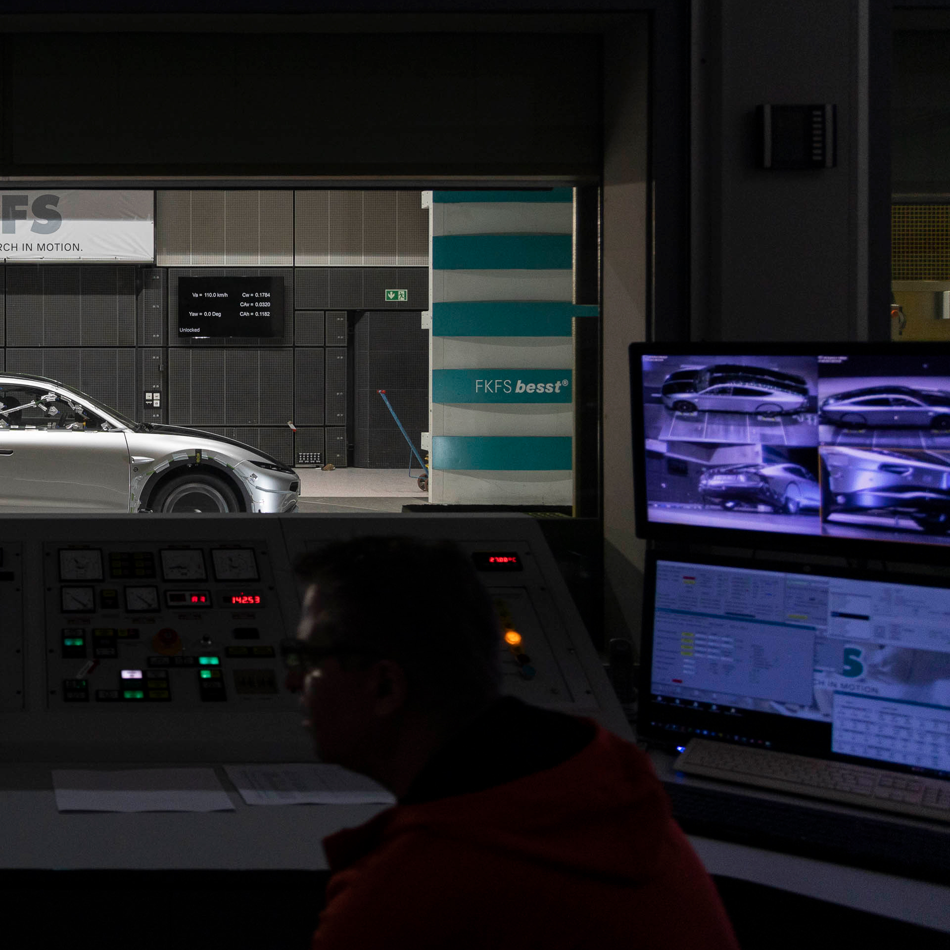 2023-Lightyear-0-tunnel