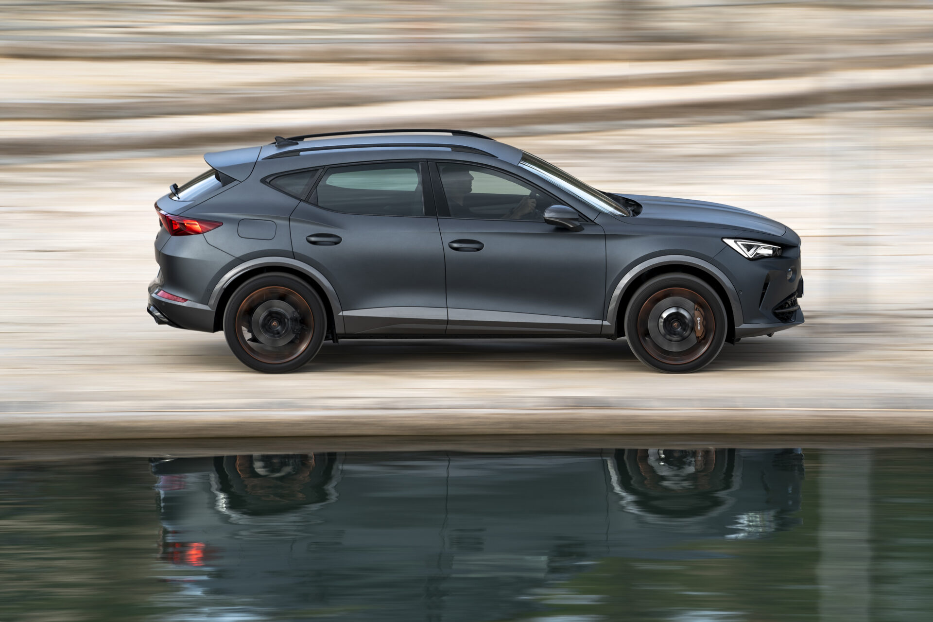 cupra_formentor_adv-2