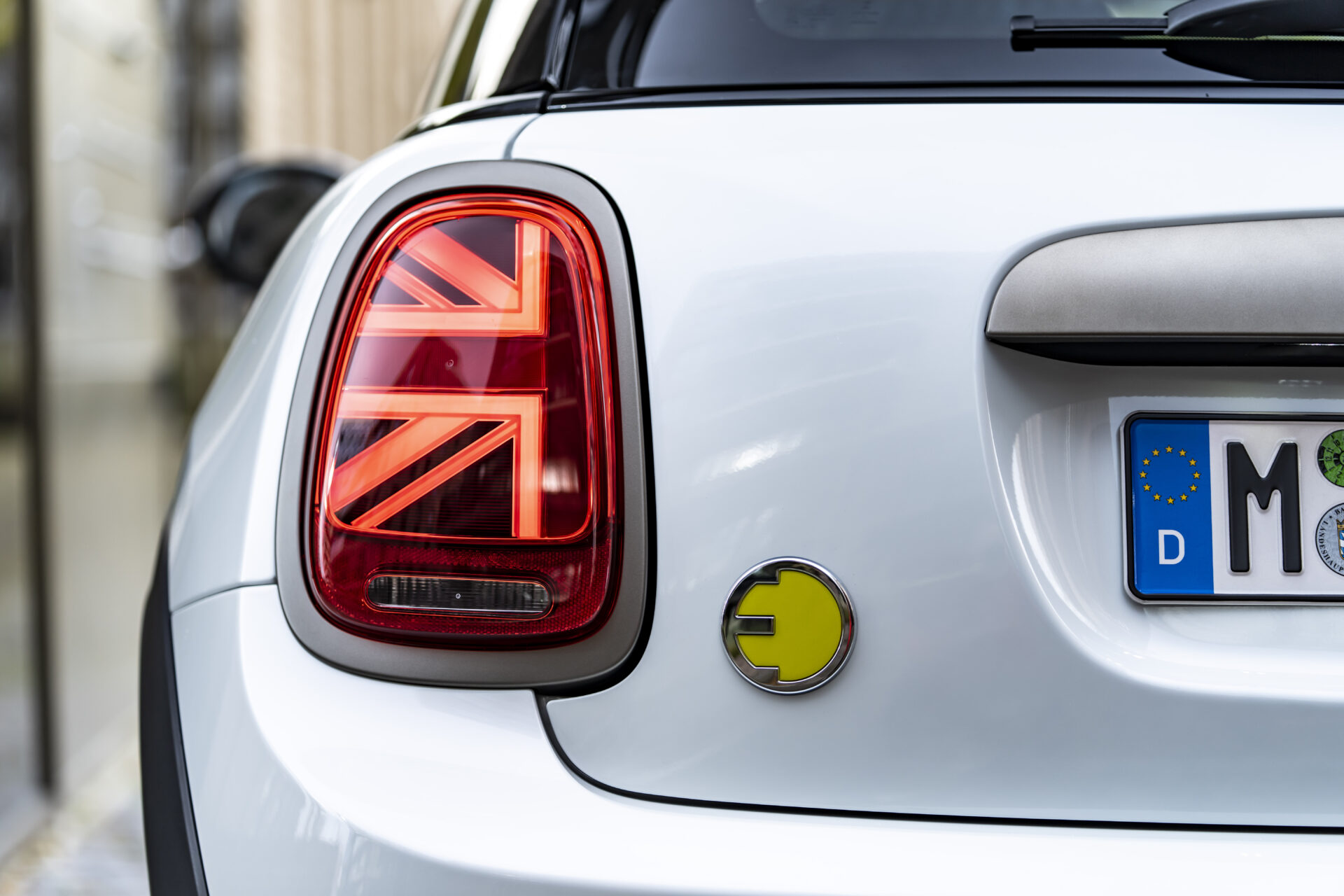 2-mini-cooper-se-electric-2022-sima