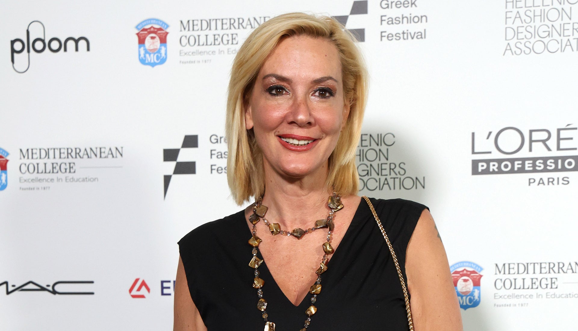 &Mu;&alpha;&rho;ί&alpha; &Nu;&iota;&kappa;ό&lambda;&tau;&sigma;&iota;&omicron;&upsilon;: &laquo;Έ&chi;&omega; &chi;ά&sigma;&epsilon;&iota; &pi;&omicron;&lambda;&lambda;ά &kappa;&iota;&lambda;ά! Έ&chi;&omega; &kappa;ά&nu;&epsilon;&iota; &alpha;&upsilon;&tau;έ&sigmaf; &pi;&omicron;&upsilon; &kappa;ά&nu;&omicron;&upsilon;&nu; ό&lambda;&omicron;&iota; &tau;&alpha; &tau;&epsilon;&lambda;&epsilon;&upsilon;&tau;&alpha;ί&alpha; &chi;&rho;ό&nu;&iota;&alpha;&raquo;