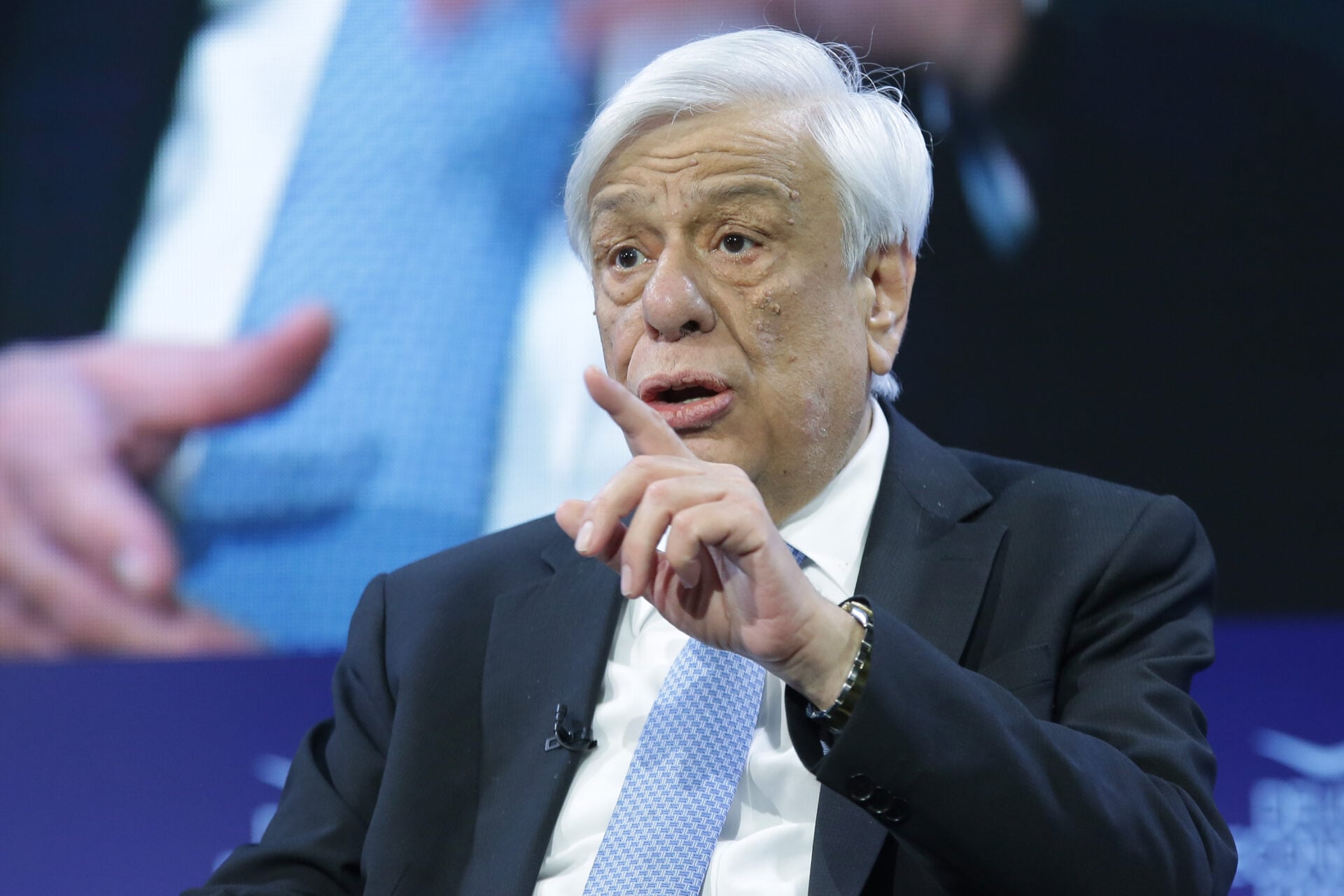 &Omicron; &laquo;&theta;&epsilon;&sigma;&mu;&iota;&kappa;ό&sigmaf; &lambda;&alpha;&beta;ύ&rho;&iota;&nu;&theta;&omicron;&sigmaf;&raquo; έ&gamma;&iota;&nu;&epsilon; &pi;&rho;&alpha;&gamma;&mu;&alpha;&tau;&iota;&kappa;ό&tau;&eta;&tau;&alpha; &ndash; &Pi;&rho;&omicron;&phi;&eta;&tau;&iota;&kappa;ή &eta; &pi;&rho;&omicron;&epsilon;&iota;&delta;&omicron;&pi;&omicron;ί&eta;&sigma;&eta; &Pi;&alpha;&upsilon;&lambda;ό&pi;&omicron;&upsilon;&lambda;&omicron;&upsilon;