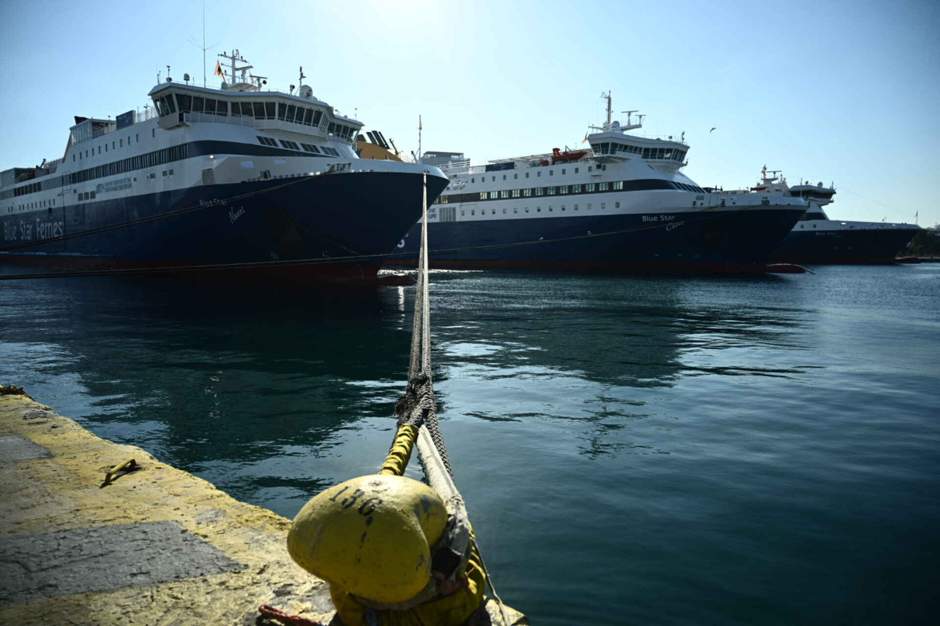 Απαγορευτικό απόπλου: Ποια πλοία δεν αναχωρούν από το λιμάνι του Πειραιά