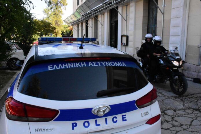 https://ellada.press/wp-content/uploads/2026/01/Διοικητής-Τροχαίας-έπαιρνε-φακελάκια-για-να-σβήνει-κλήσεις-του-ΚΟΚ.jpg