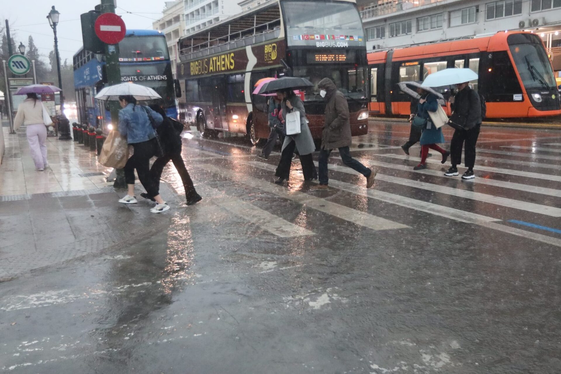 Εκτακτο Δελτίο ΕΜΥ: Κακοκαιρία εξπρές την Κυριακή