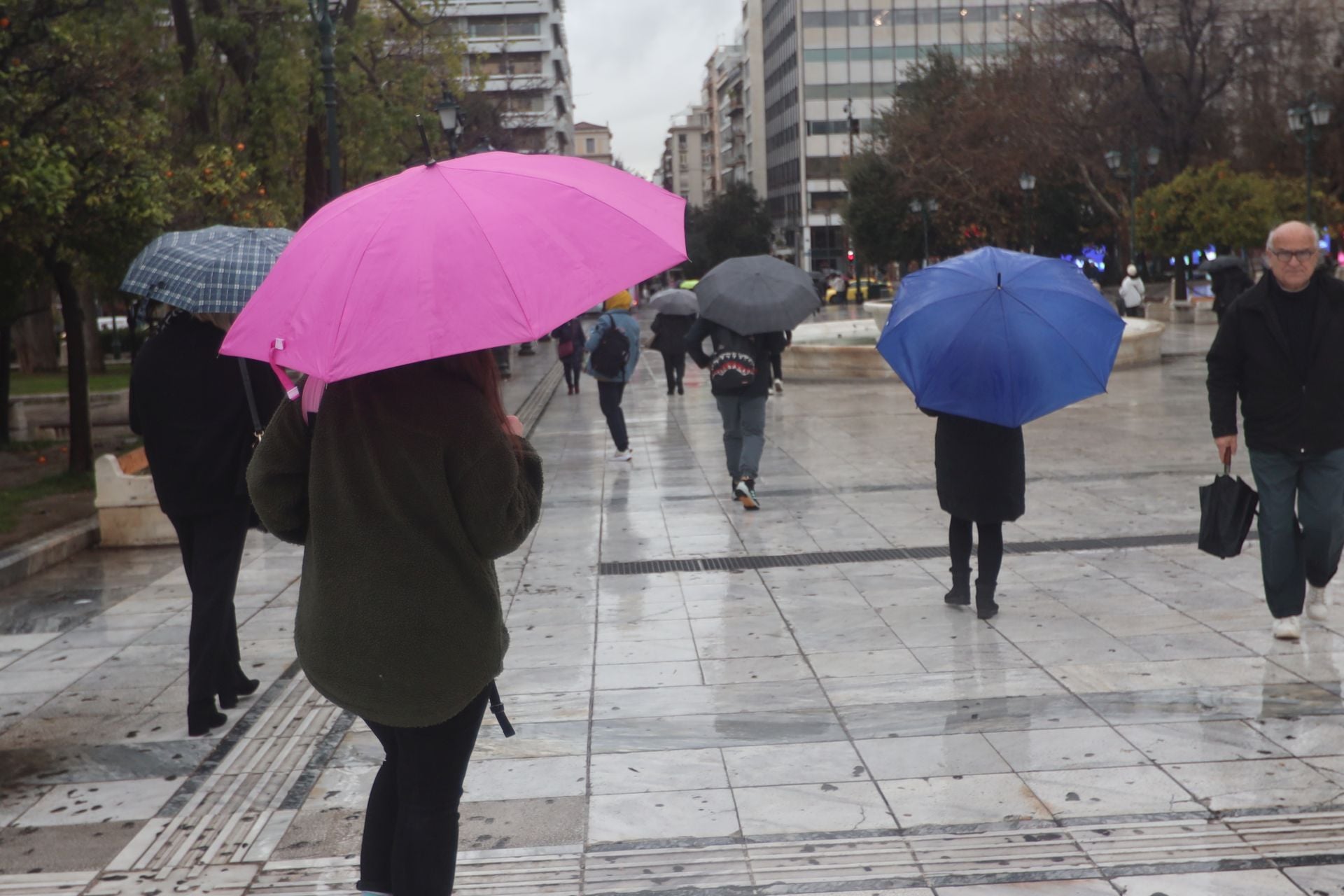 Επιμένει η κακοκαιρία – Πού αναμένονται ισχυρές καταιγίδες