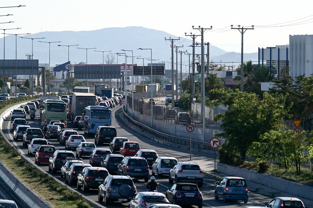 https://ellada.press/wp-content/uploads/2026/01/Η-παγίδα-με-τα-τέλη-κυκλοφορίας-–-Τι-πρέπει-να.jpg