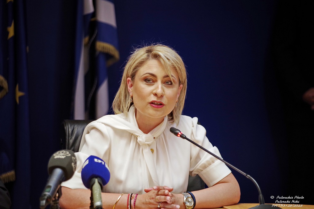https://ellada.press/wp-content/uploads/2026/01/Ξεκινήσαν-οι-πληρωμές-των-επιδοτήσεων-για-τα-ηλεκτρικά-ταξί.jpg