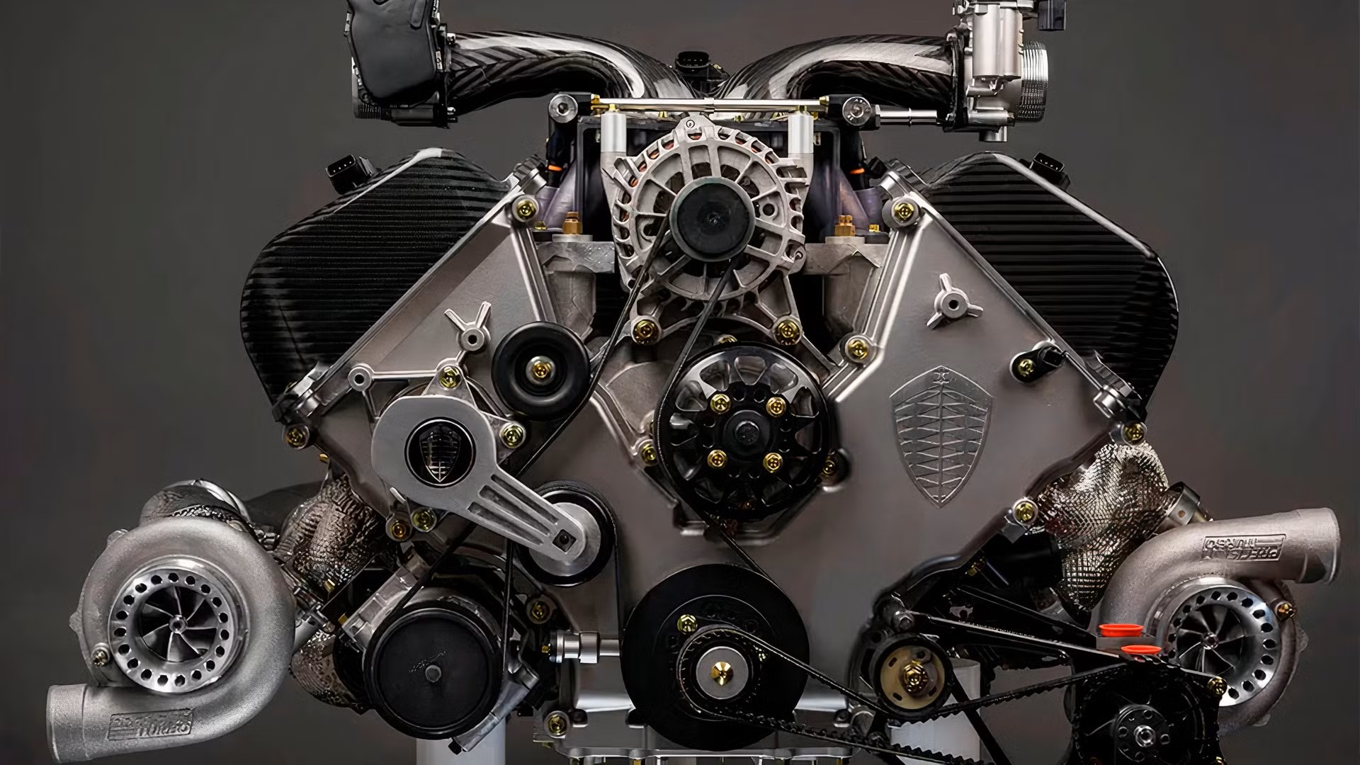 koenigsegg-jesko-5-litre-v8-kinitiras
