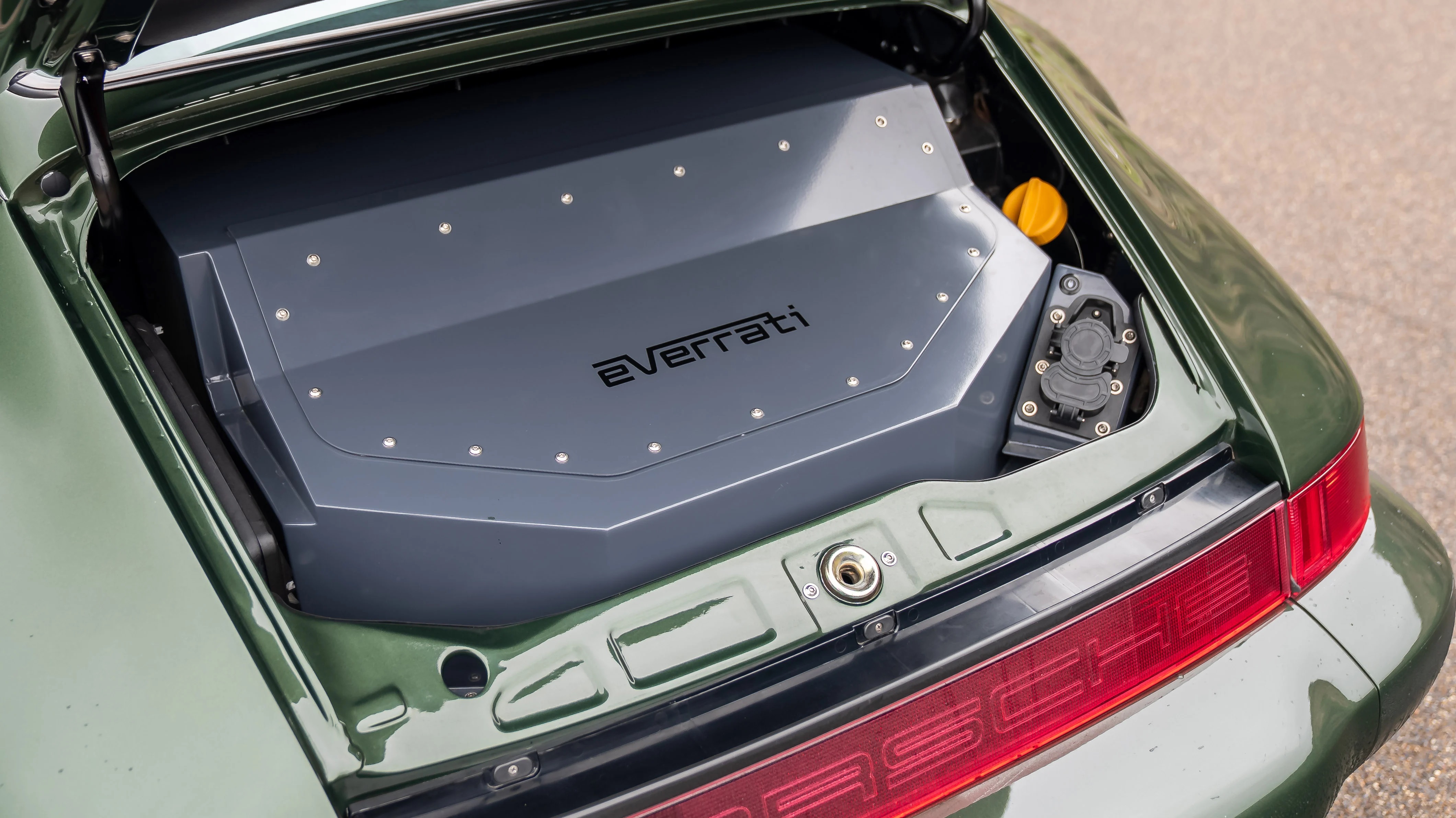 5-porsche-911-993-everrati-piso