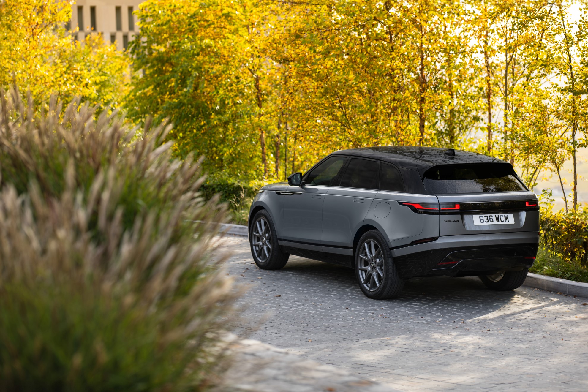 4-range-rover-velar-p400e-hse-dynamic