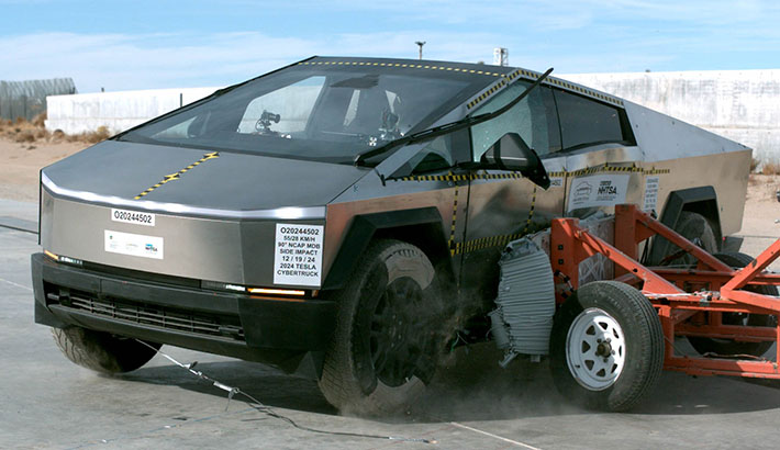 2-tesla-cybertruck-crash-test
