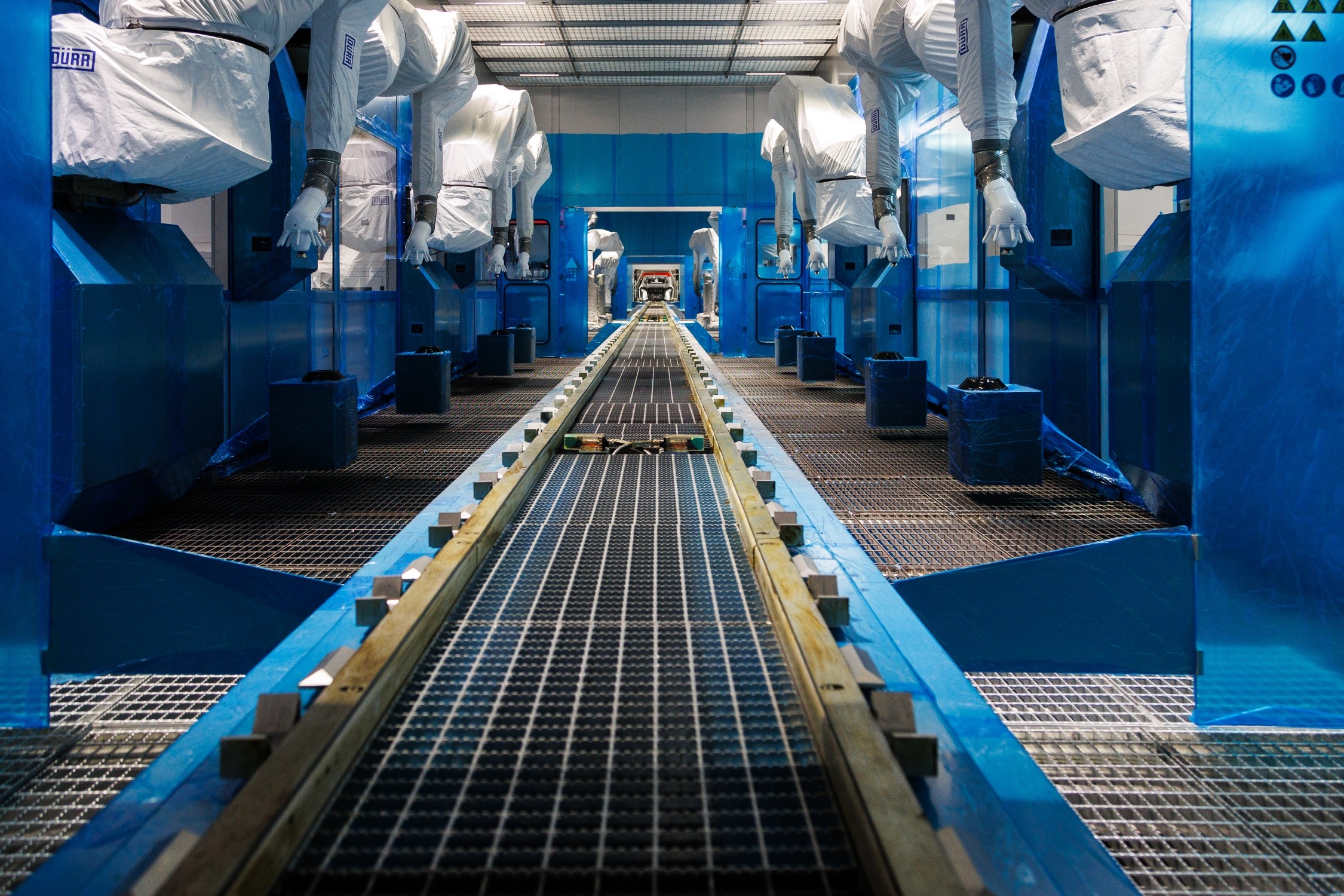 bmw-ergostasio-ifactory-debrecen-vafeio