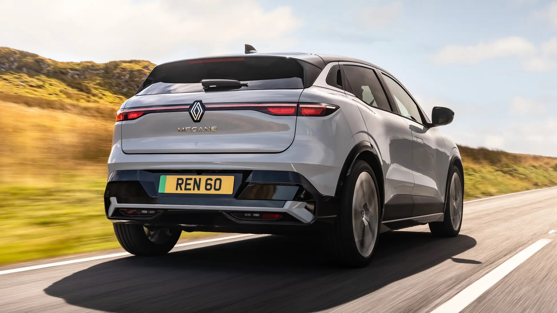 https://ellada.press/wp-content/uploads/2026/02/1772286086_170_Black-Friday-από-τη-Renault-με-μεγάλες-προσφορές-–-Φτάνουν.jpg