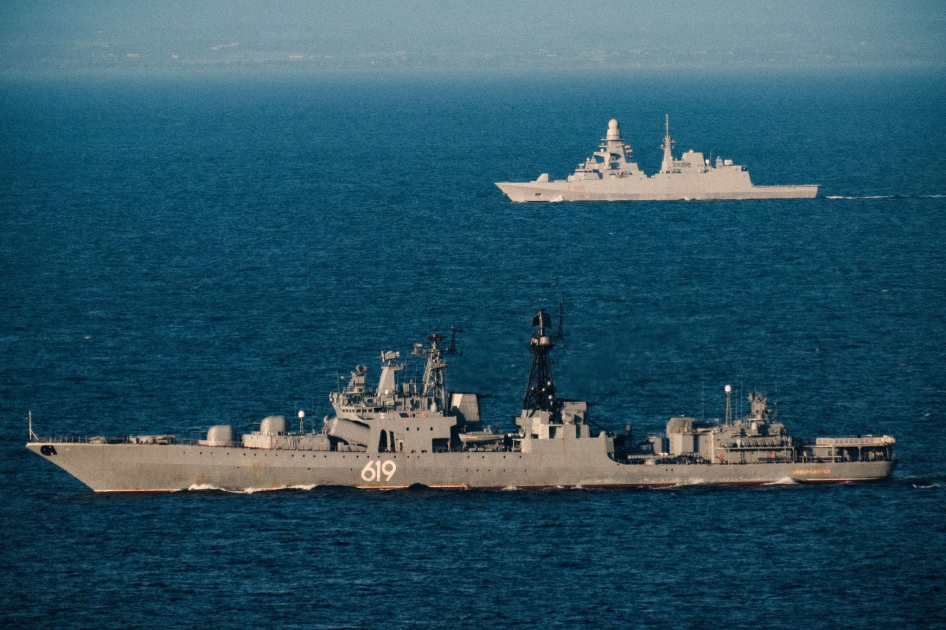 Συναγερμός στην Ιταλία: Παρουσία ρωσικού αντιτορπιλικού κοντά στα ιταλικά ύδατα