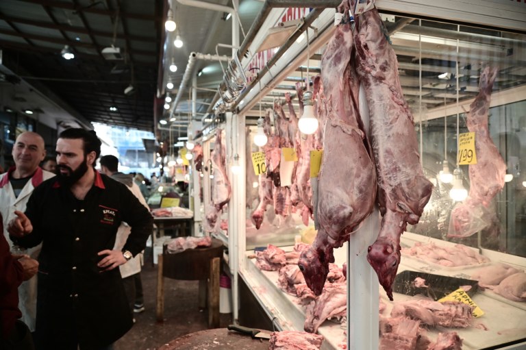 &Epsilon;&pi;&iota;&chi;&epsilon;ί&rho;&eta;&sigma;&eta; &laquo;&Pi;ά&sigma;&chi;&alpha;&raquo; &chi;&omega;&rho;ί&sigmaf; &nu;έ&epsilon;&sigmaf; &alpha;&nu;&alpha;&tau;&iota;&mu;ή&sigma;&epsilon;&iota;&sigmaf;