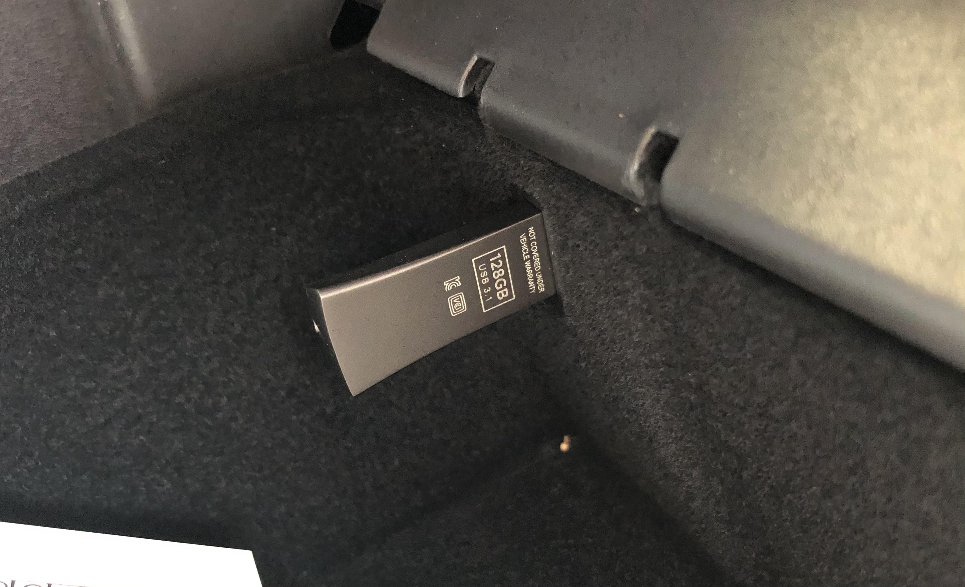 tesla-usb-stick-sentry-mode