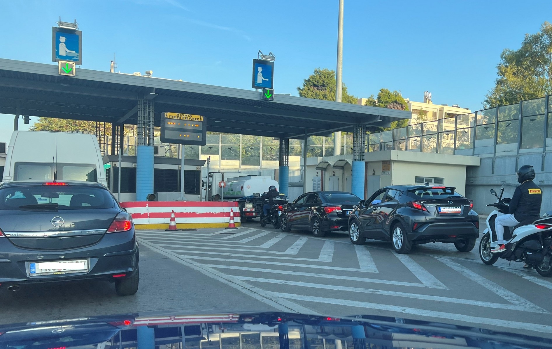 https://ellada.press/wp-content/uploads/2026/03/1772484280_946_Διόδια-Σε-ποιους-δρόμους-και-πότε-μειώνονται-Η-τιμή.jpg