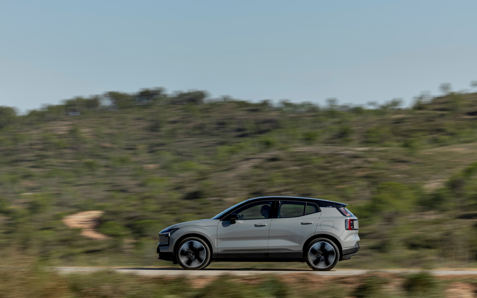https://ellada.press/wp-content/uploads/2026/03/1773970416_835_H-Volvo-δίνει-δωρεάν-φόρτιση-στο-σπίτι-για-ένα-έτος.jpg