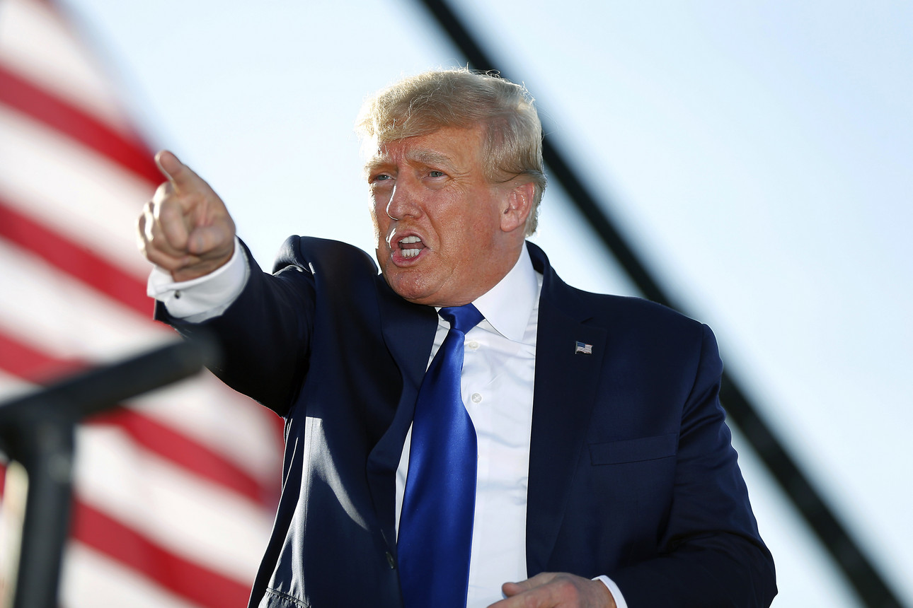 https://ellada.press/wp-content/uploads/2026/03/1774059531_199_Trump-Θέλει-μερίδιο-από-το-μεγαλύτερο-ορυχείο-λιθίου-στο-Δυτικό.jpg