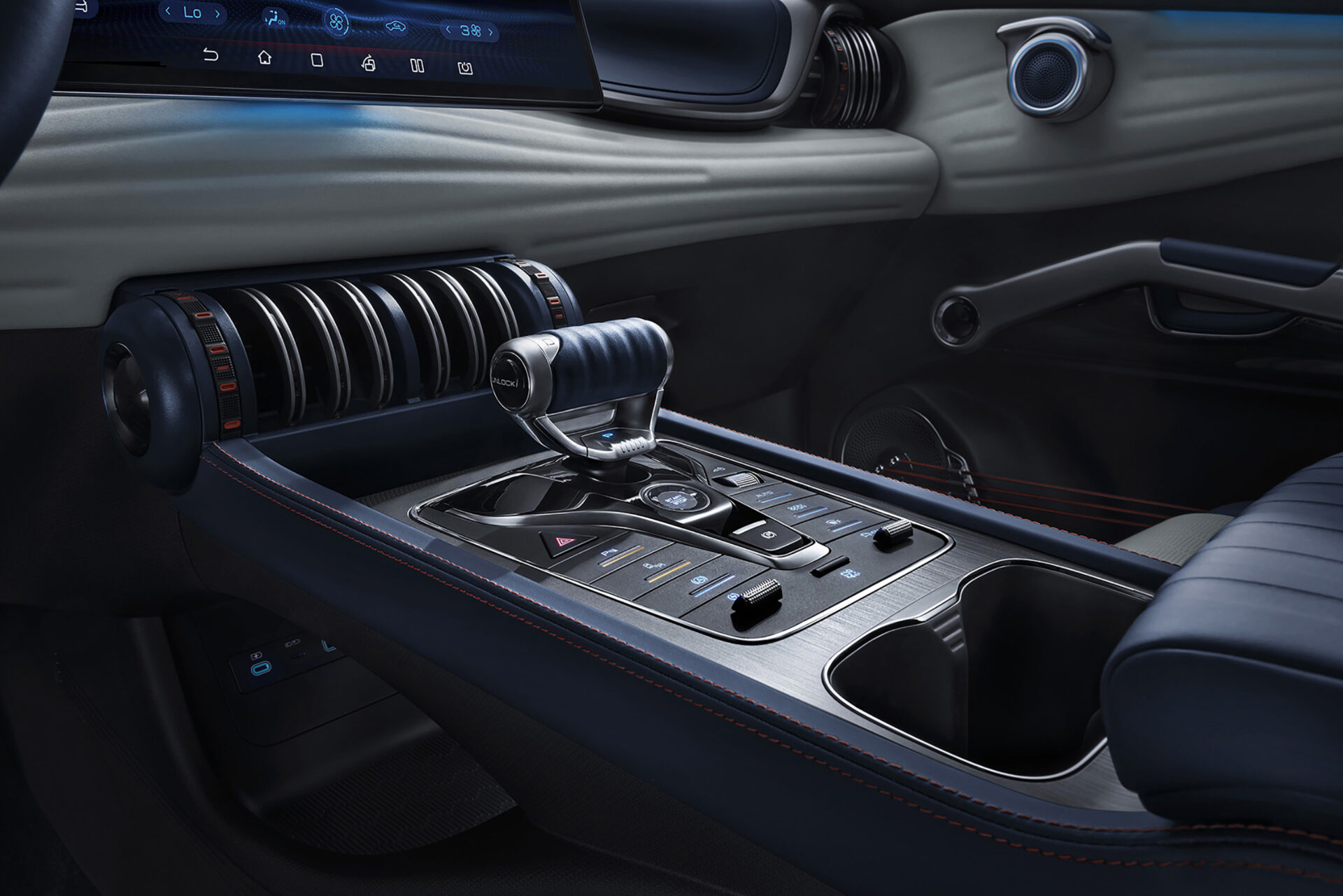 https://ellada.press/wp-content/uploads/2026/03/Όφελος-4000-ευρώ-για-το-Νο1-C-SUV-Καίει-32.jpg