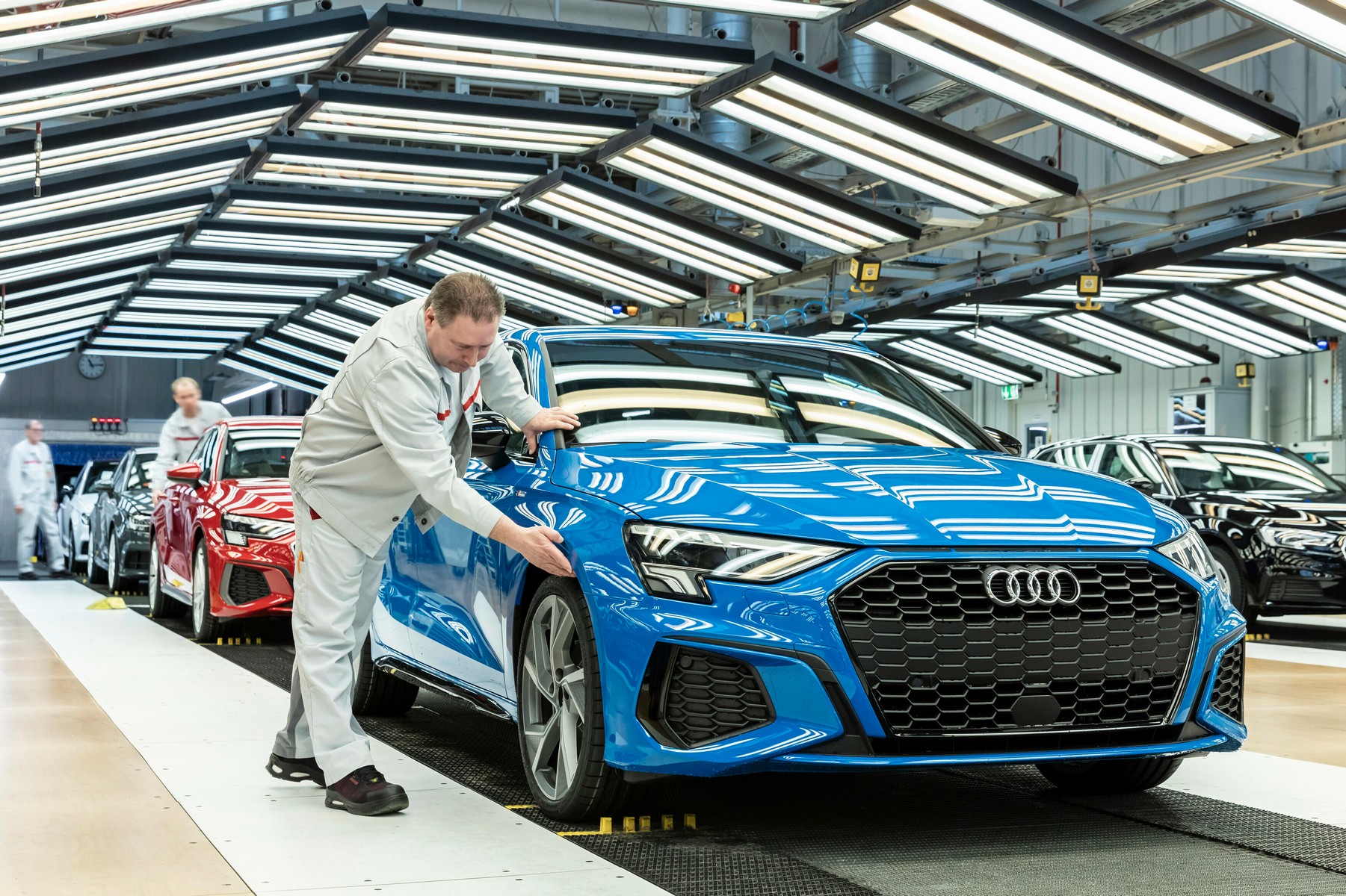 https://ellada.press/wp-content/uploads/2026/03/Αυτό-είναι-το-κορυφαίο-Audi-και-έχει-τιμή-25980-ευρώ.jpg
