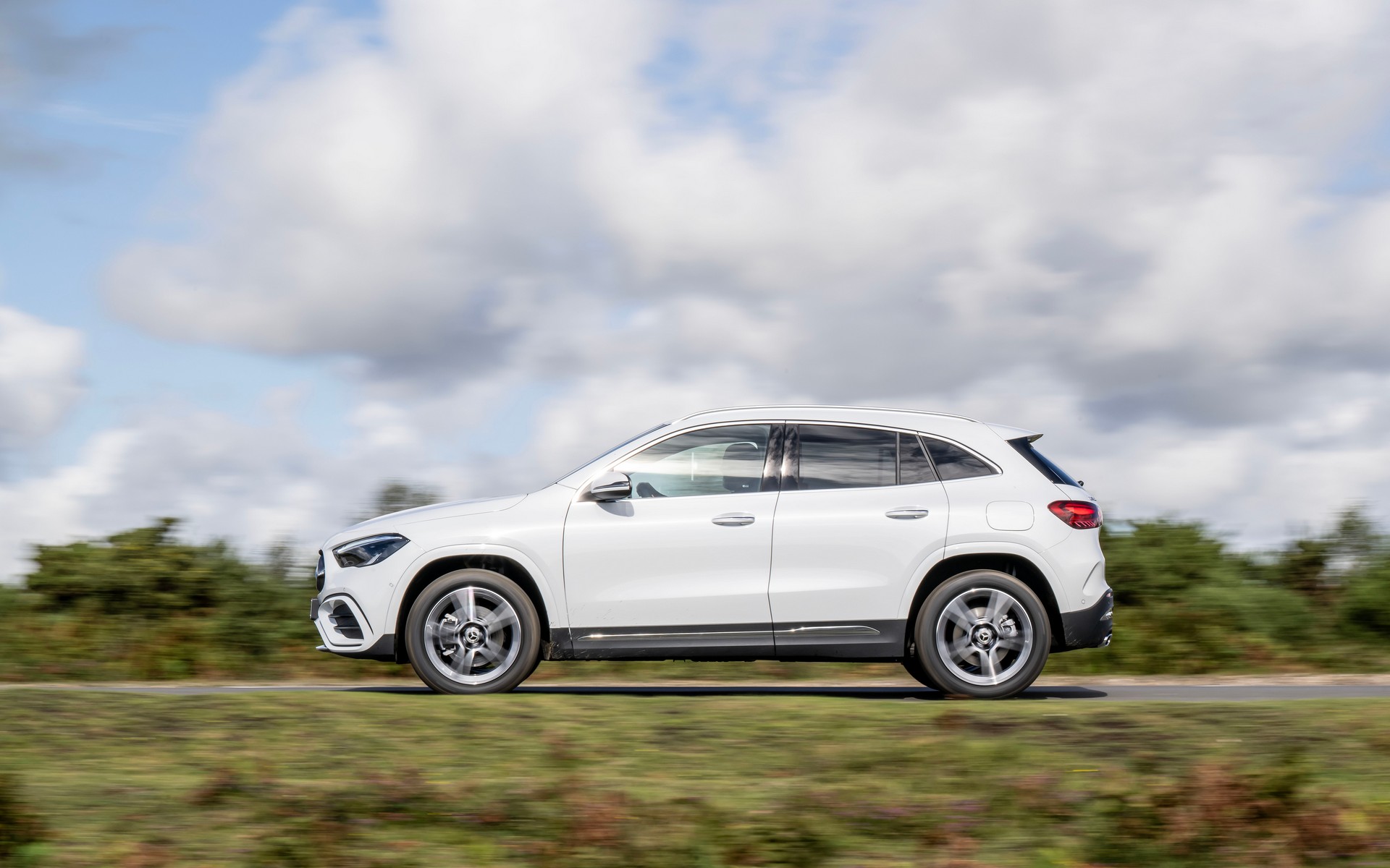 https://ellada.press/wp-content/uploads/2026/03/Η-Mercedes-που-μπορείς-να-αγοράσεις-από-299-ευρώ-το.jpg