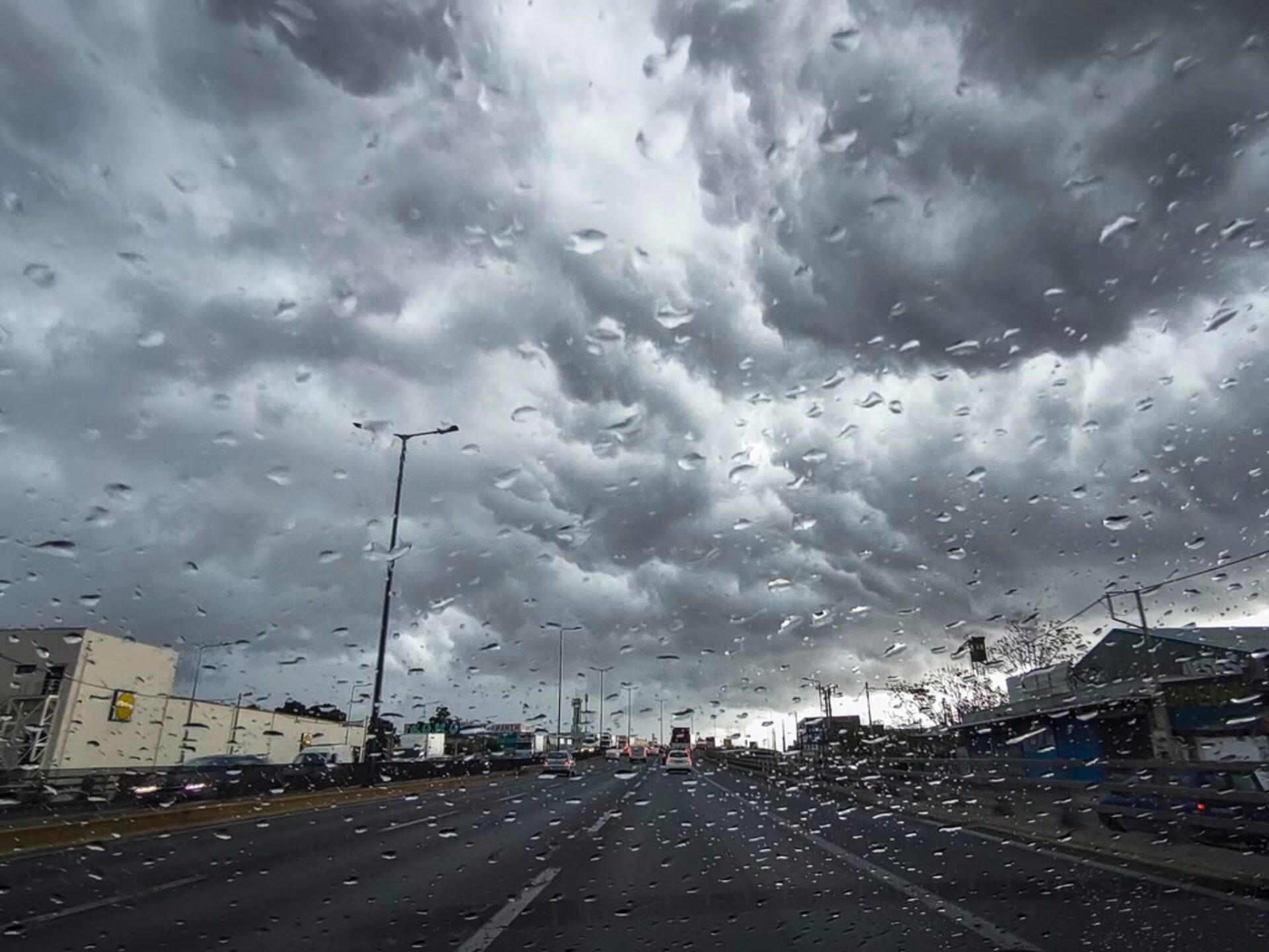 Κακοκαιρία Deborah – Καλλιάνος: Ερχεται «μετεωρολογική βόμβα»